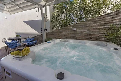 Ferienwohnung mit Whirlpool und Meerblick