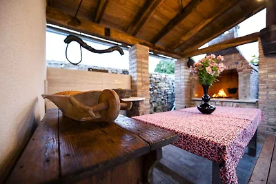 Villa mit Pool und Klimaanlage