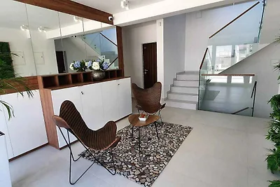 Ferienwohnung mit Pool und Klimaanlage