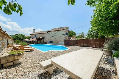Ferienwohnung mit Pool und Klimaanlage