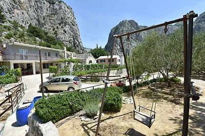 Charmante Ferienwohnung Petea in Omiš mit Bli