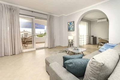 Charmante Ferienwohnung Maris in Tribunj mit 