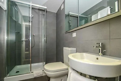 Ferienwohnung mit Klimaanlage und Pool