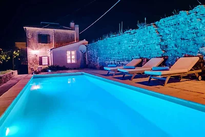 Villa mit Klimaanlage und Pool