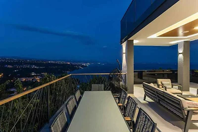 Luxuriöse Villa Titanium mit Meerblick und pr