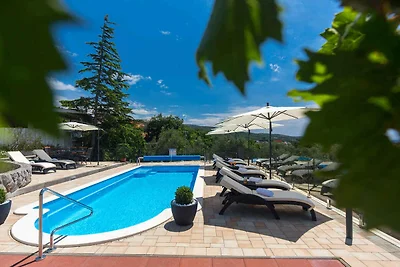 Ferienwohnung mit Klimaanlage und Pool