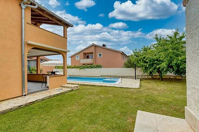Ferienwohnung mit privatem Pool
