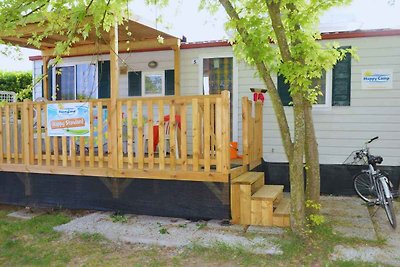 Mobilehome mit Klimaanlage und Holzterrasse