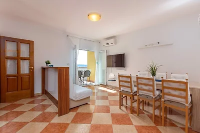 Ferienwohnung Mit Meerblick und Pool