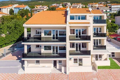 Ferienwohnung mit Pool und Klimaanlage