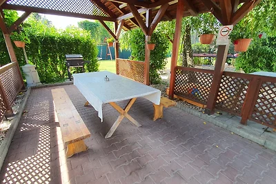Ferienwohnung mit Pool und Internet