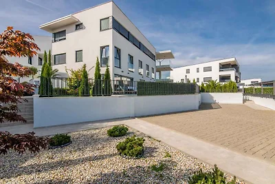 Ferienwohnung mit privatem Pool und Meerblick