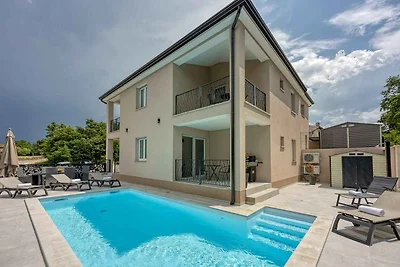 Das modern gestaltete Ferienhaus bietet Ihnen