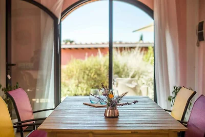 Ferienwohnung mit Terrasse, Klimaanalge und
