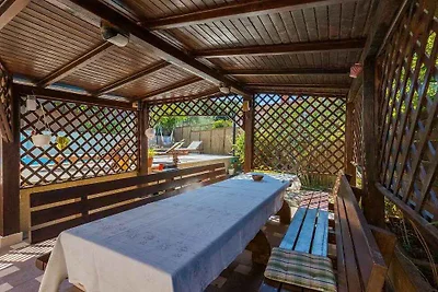 Ferienhaus mit Pool und Sauna