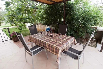 Ferienwohnung mit Klima und Terrasse