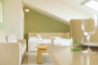 Ferienwohnung mit Balkon, Klimaanlage und