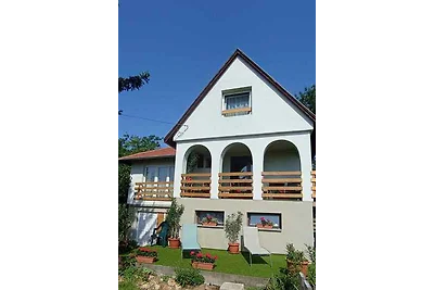 Ferienhaus mit Panorama und Internet