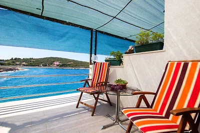 Ferienwohnung mit Terrasse und Meerblick