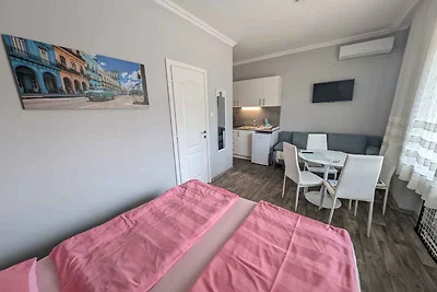 Studio mit WLAN und Balkon in Strandnähe