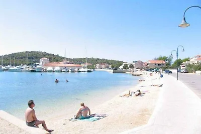 Ferienwohnung mit Klimaanlage und Terrasse
