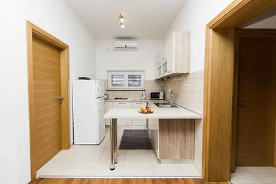 Gemütliches Apartment Vesna in Vodice für ein