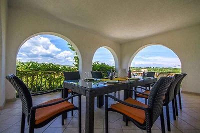 Ferienwohnung mit Balkon und Pool