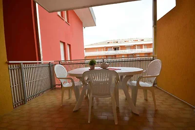 Studio mit Klimaanlage und Balkon