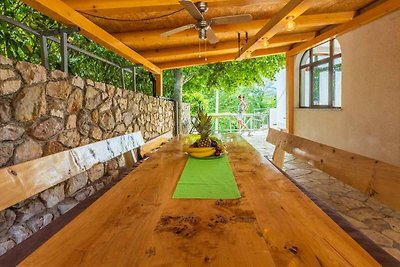 in ruhiger Lage mit Whirlpool, Swimmingpool, 