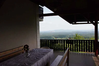 Ferienhaus mit Balkon und Garten