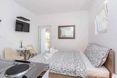 Studio mit Klimaanlage, WLAN, Parkplatz