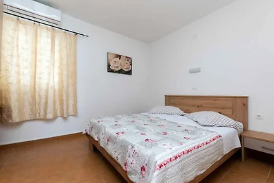 Ferienhaus mit Klimaanlage und Grill