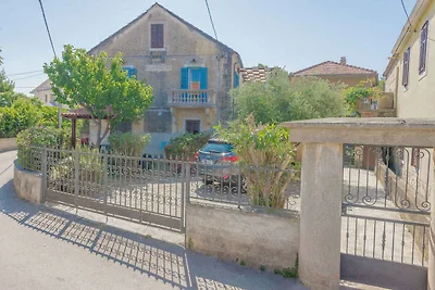 Gemütliche Ferienwohnung Rustica in Sukošan m