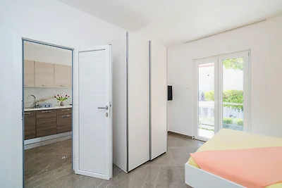 Ferienwohnung mit Klimaanlage und Balkon in