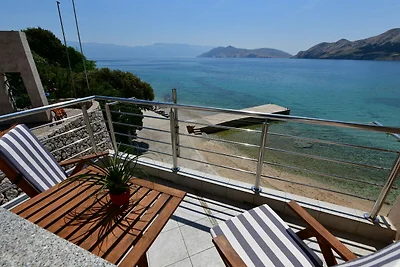 Ferienwohnung mit Balkon und Meerblick