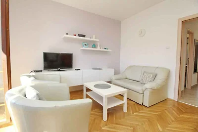 Ferienwohnung mit Balkon und Klimaanlage