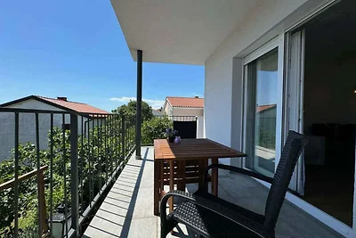 Ferienwohnung mit Klimaanlage und Balkon
