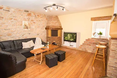 Ferienhaus mit Terrasse und Pool