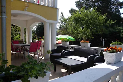 Ferienwohnung mit Pool, Klimaanlage und 2
