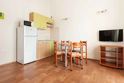 Ferienwohnung mit Klimaanlage, Balkon und Mee