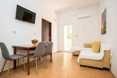 Ferienwohnung mit Grillmöglichkeit und Balkon