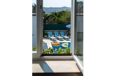 Ferienhaus mit Pool und Grill