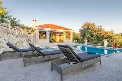 Villa mit Klimaanlage, mit Grillmöglichkeit, 