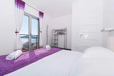Ferienwohnung mit Terrasse und Klimaanlage