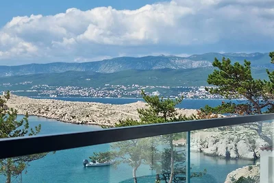 Ferienwohnung mit Balkon und Klimaanlage