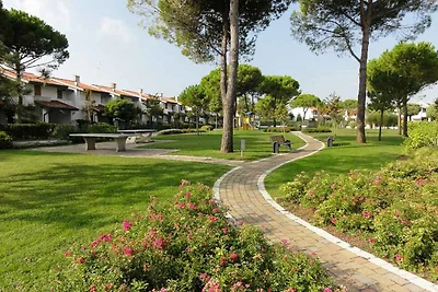 Ferienwohnung mit Garten, Schwimmbad, ruhiger