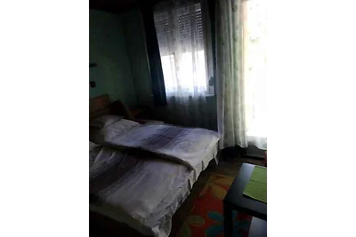 Ferienhaus in Balatonnähe mit Garten und