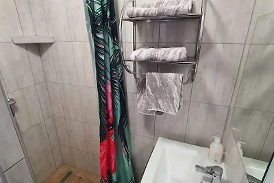 Studio mit Klimaanlage und Internet in der nä