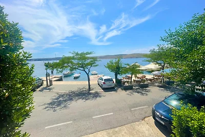Studio mit einem Balkon direkt am Meer