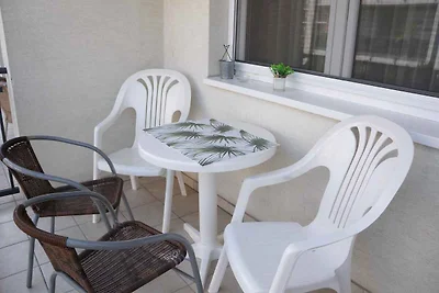 Ferienwohnung mit Pool und Internet